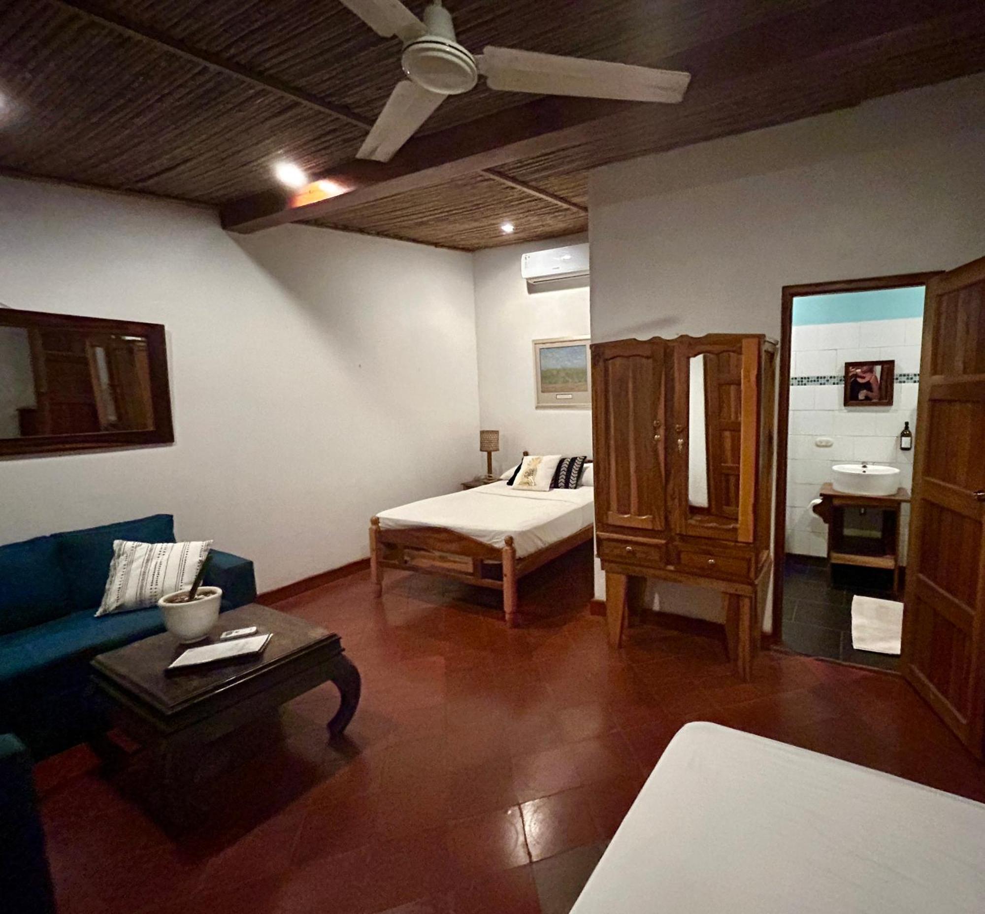 Hotel Tranquilo 라스 페니타스 외부 사진